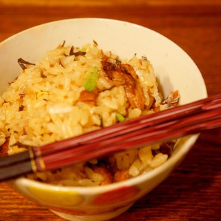 秋刀魚の缶詰で炊き込みご飯